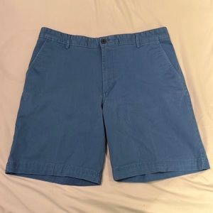 Men’s Blue Shorts 9.5” inseam, 36 waist Izod Saltwater Stretch